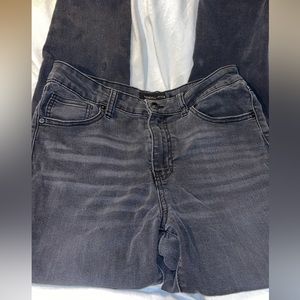 KENDALL AND KYLIE BLACK SKINNY JEANS -11/30